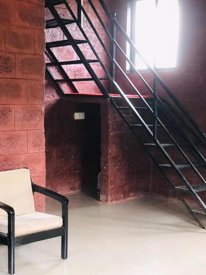 Harnai Rohan Homestay By Traviget Hospitality, Dapoli-Konkan מראה חיצוני תמונה